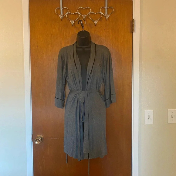 🆕 Bebe Grey Robe with Black Line Accent - Picture 2 of 16